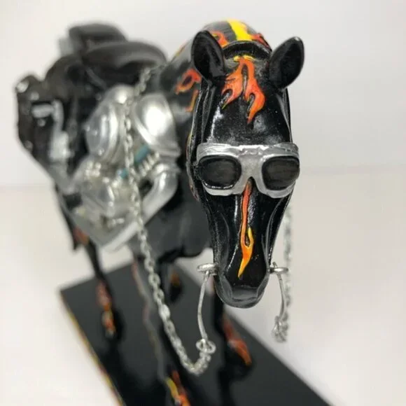 Western, Trail of Painted Ponies Motorcycle Mustang EUC - Picture 3 of 7